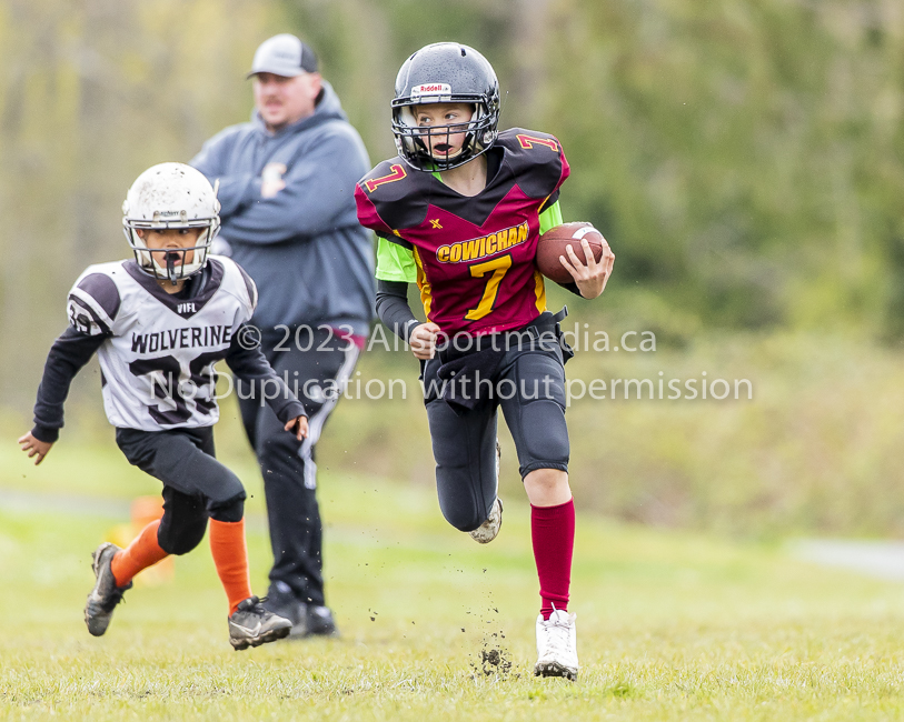 GVMFA Cowichan Bulldogs. Saanich Wolverines