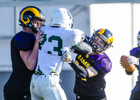Mt-Doug-Rams-ISN-BC-High-School-Football-Allsportmediaca